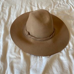 Free People 100% wool hat